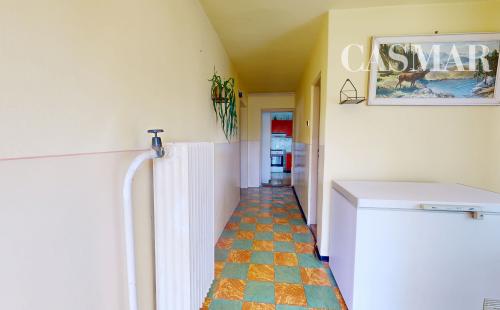 PREDAJ – STARŠÍ TEHLOVÝ RODINNÝ DOM V HRNČIAROVCIACH NAD PARNOU PRI TRNAVE