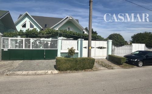 !!NA PREDAJ!! TEHLOVÝ RODINNÝ DOM V OBCI CÍFER