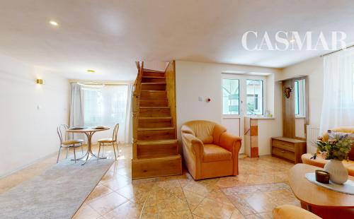 !!NA PREDAJ!! TEHLOVÝ RODINNÝ DOM V OBCI CÍFER