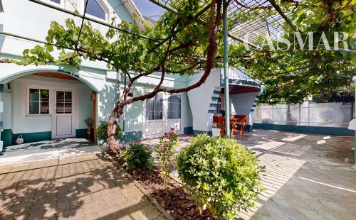 !!NA PREDAJ!! TEHLOVÝ RODINNÝ DOM V OBCI CÍFER