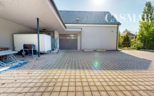 Na prenájom: moderný objekt s ateliérom – Oravné