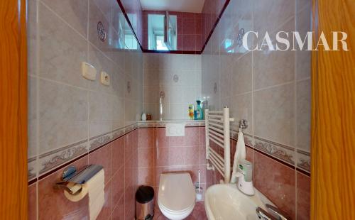 Priestranný 4-izbový byt s vysokými stropmi, vlastnou záhradou a 2 parkovacími miestami – Boleráz