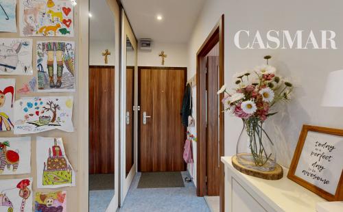 REZERVOVANÉ!Ponúkame na predaj priestranný 3-izbový byt s loggiou na sídlisku Hliny