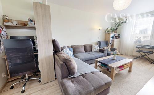 REZERVOVANÉ!Ponúkame na predaj priestranný 3-izbový byt s loggiou na sídlisku Hliny