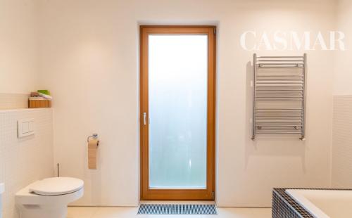 Na predaj priestranný 4-izbový rodinný dom v obci Tešedíkovo