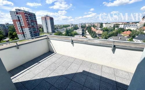 4i byt s 2 terasami a 2 parkovacími miestami