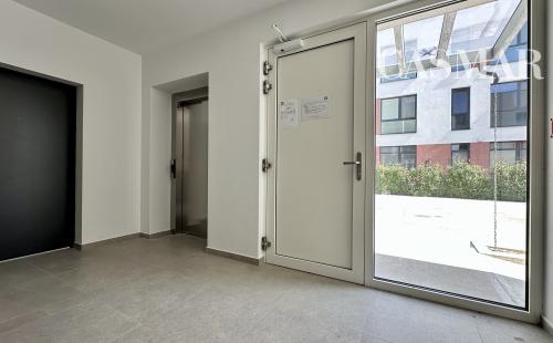 REZERVOVANÝ///PREDAJ - Nebytový priestor 35 m2