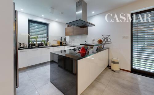 BÝVAJTE V NADŠTANDARTNOM DOME NA LUKRATÍVNOM MIESTE!