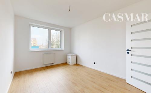 Štýlový 3-izbový byt so zariadením, loggiou a balkónom