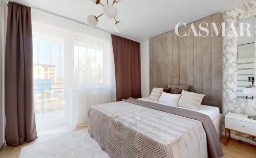 Štýlový 3-izbový byt so zariadením, loggiou a balkónom