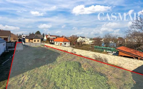 Na PREDAJ!!! Slnečný,  stavebný pozemok ,oplotený v obľúbenej časti Trnavy  na Kozáckej ulici.