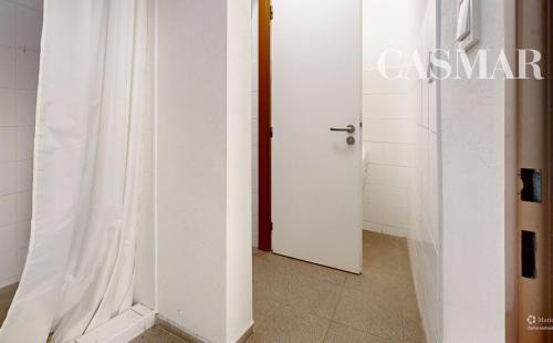 NA PRENÁJOM: Multifunkčný komerčný objekt – Radošovce