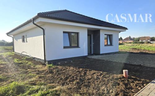 Novostavba 4-izbového bungalovu v novej lokalite – Slovenská Nová Ves