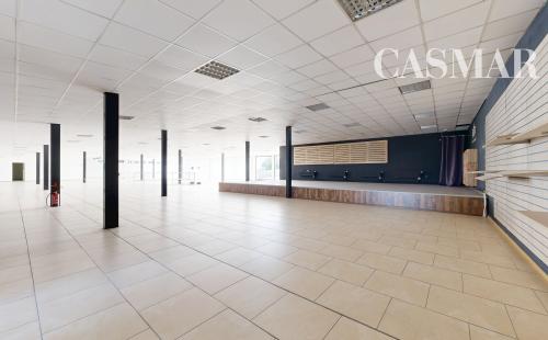 🏢 Na prenájom multifunkčné priestory – Trnava Nitrianska ul., prízemie + poschodie, 2 100 m²