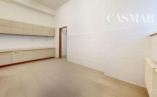 NA PRENÁJOM: Multifunkčný komerčný objekt – Radošovce.