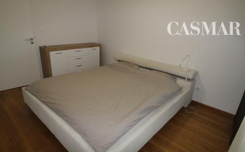 ***Krásny 2izb.byt s XLgaraž.státim v historickom centre Trnavy***