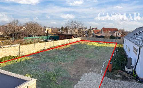 Na PREDAJ!!! Slnečný,  stavebný pozemok ,oplotený v obľúbenej časti Trnavy  na Kozáckej ulici.