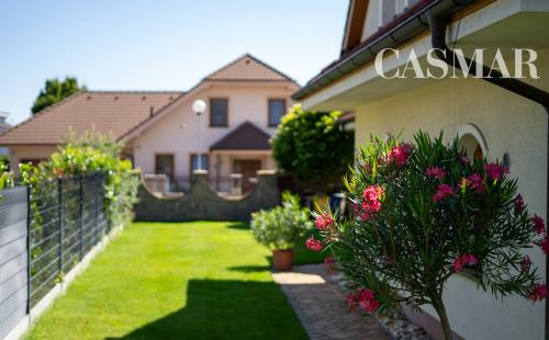 NOVÁ CENA! 2podlažný 6izb. rod.dom  s dvoj garážou    na Kozáckej ul.