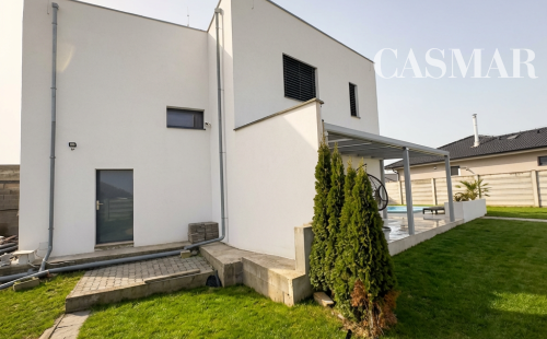 Luxusný 5izb pasívny RD s bazénom v obci Trstín–Malé Karpaty