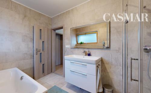 Luxusný 5izb pasívny RD s bazénom v obci Trstín–Malé Karpaty