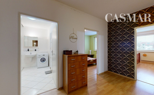 Na prenájom: Priestranný 3-izbový byt s balkónom, 99 m²