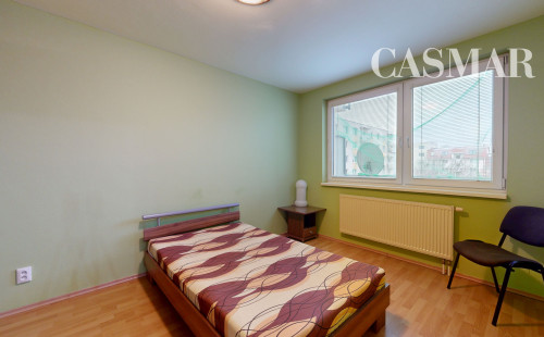 Na prenájom: Priestranný 3-izbový byt s balkónom, 99 m²