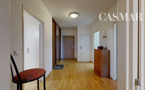 Na prenájom: Priestranný 3-izbový byt s balkónom, 99 m²