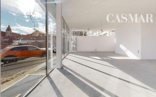 Na predaj–reprezentatívny obch. priestor v centre Trnavy(Orolská ulica)