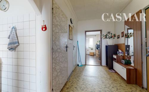 REZERVOVANÉ!Na predaj:3izb. byt-ideálny na rekonštrukciu podľa vlastných predstáv