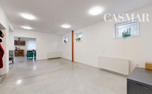 PREDAJ | Veľkorysý rodinný dom v Trnave s 3 bytovými jednotkami – bývanie aj investícia