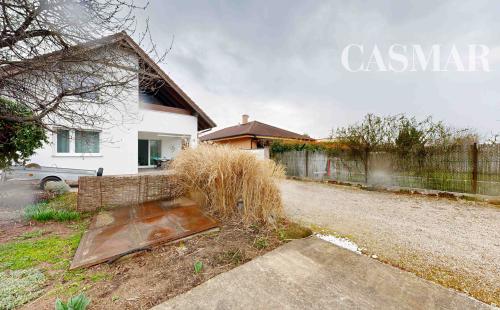 PREDAJ | Veľkorysý rodinný dom v Trnave s 3 bytovými jednotkami – bývanie aj investícia