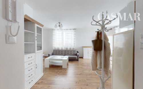 🛋️ Na prenájom: Útulný 1,5-izbový byt s balkónom a 2 parkovacími miestami - Biely Kostol