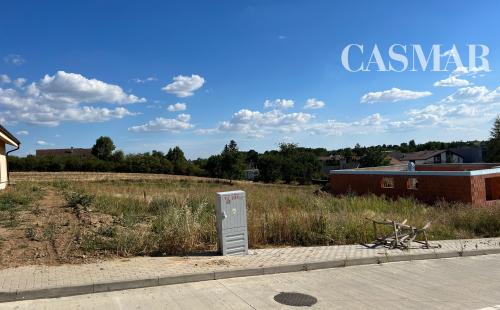 CASMAR - Na predaj pekný stavebný pozemok 644 m2, Zvončín