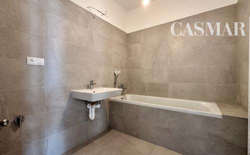 POLIANKY / Posledný 3-izbový byt s loggiou a kuchynskou linkou v III. etape