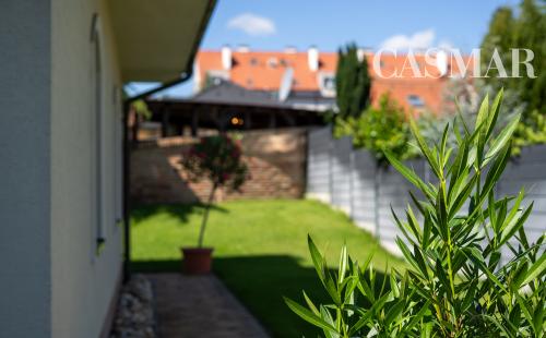 NOVÁ CENA! 2podlažný 6izb. rod.dom  s dvoj garážou    na Kozáckej ul.