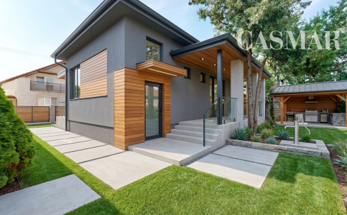 3D PREHLIADKA + VIDEO / Starší RD s perfektnou polohou pri Slnečných jazerách a veľkým potenciálom