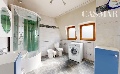 PREDAJ | Exkluzívna nehnuteľnosť v centre mesta Trnava – byt v podkroví s výnimočnou výmerou