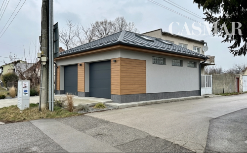 Dva rodinné domy na pozemku 820 m² v Čataji