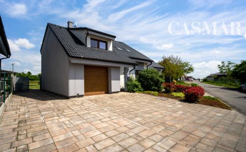 MODERNÝ 4-IZB RODINNÝ DOM S GARÁŽOU-BOHDANOVCE NAD TRNAVOU