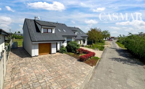 MODERNÝ 4-IZB RODINNÝ DOM S GARÁŽOU-BOHDANOVCE NAD TRNAVOU