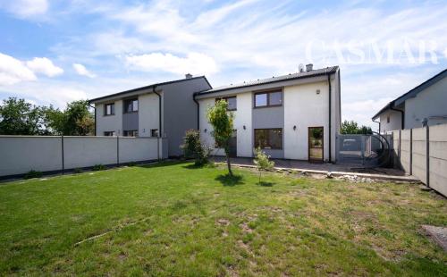 MODERNÝ 4-IZB RODINNÝ DOM S GARÁŽOU-BOHDANOVCE NAD TRNAVOU