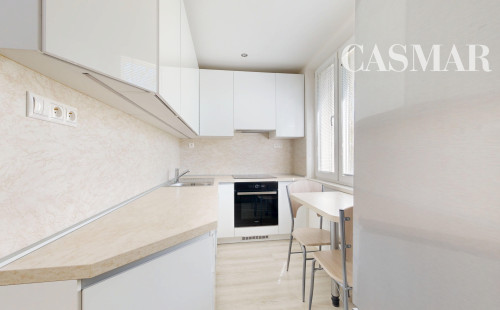 NA PREDAJ 3 IZBOVÝ ZREKONŠTRUOVANÝ BYT - TRNAVA.