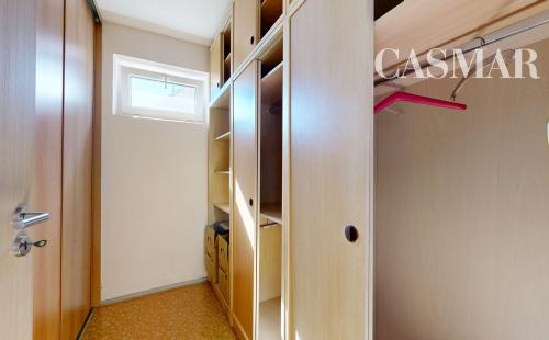 Na predaj priestranný rodinný dom s veľkorysým pozemkom