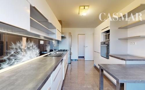 Na predaj priestranný rodinný dom s veľkorysým pozemkom