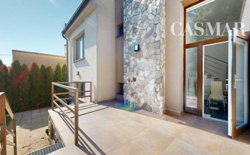 Na predaj priestranný rodinný dom s veľkorysým pozemkom