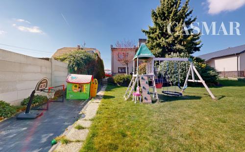 Na predaj priestranný rodinný dom s veľkorysým pozemkom