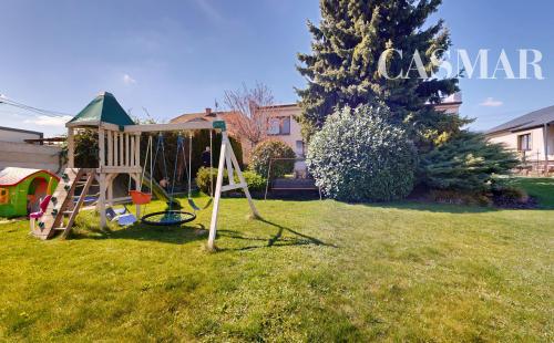 Na predaj priestranný rodinný dom s veľkorysým pozemkom