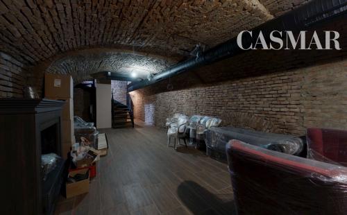 Obchodný priestor s historickou pivnicou v centre Trnavy – po rekonštrukcii, s jedinečnou atmosférou