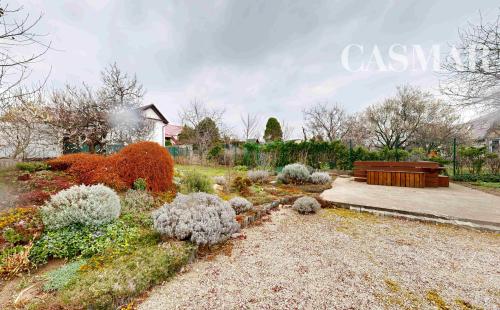 PREDAJ | Veľkorysý rodinný dom v Trnave s 3 bytovými jednotkami – bývanie aj investícia