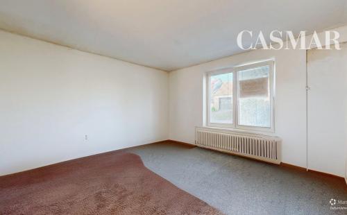 VIRTUÁLNA PREHLIADKA / Priestranný rodinný dom s veľkým potenciálom